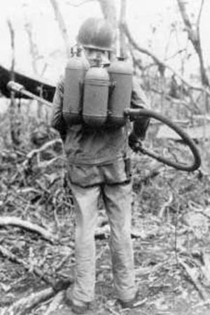 Type 93 and 100 flamethrowers used in 1933,"Japan" | WWII Forums